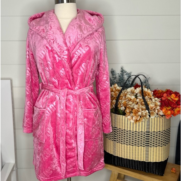 Juicy couture Pink lush luxe robe gift Christmas Valentines velour - Picture 11 of 11